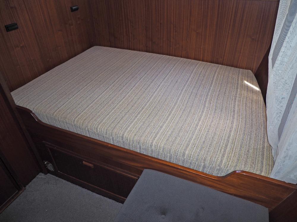 Aft cabin, Accommodation